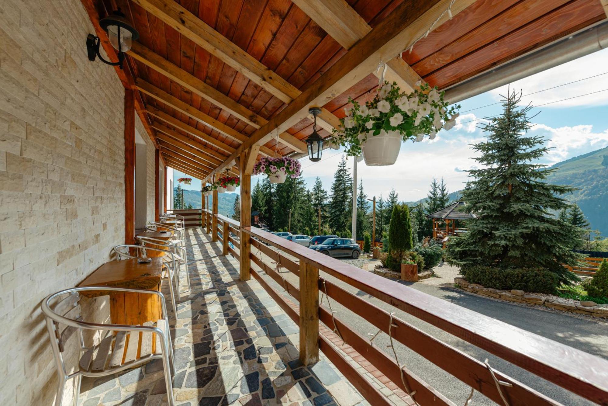 Complex Turistic Alpina Blazna Sant Hotel Bagian luar foto