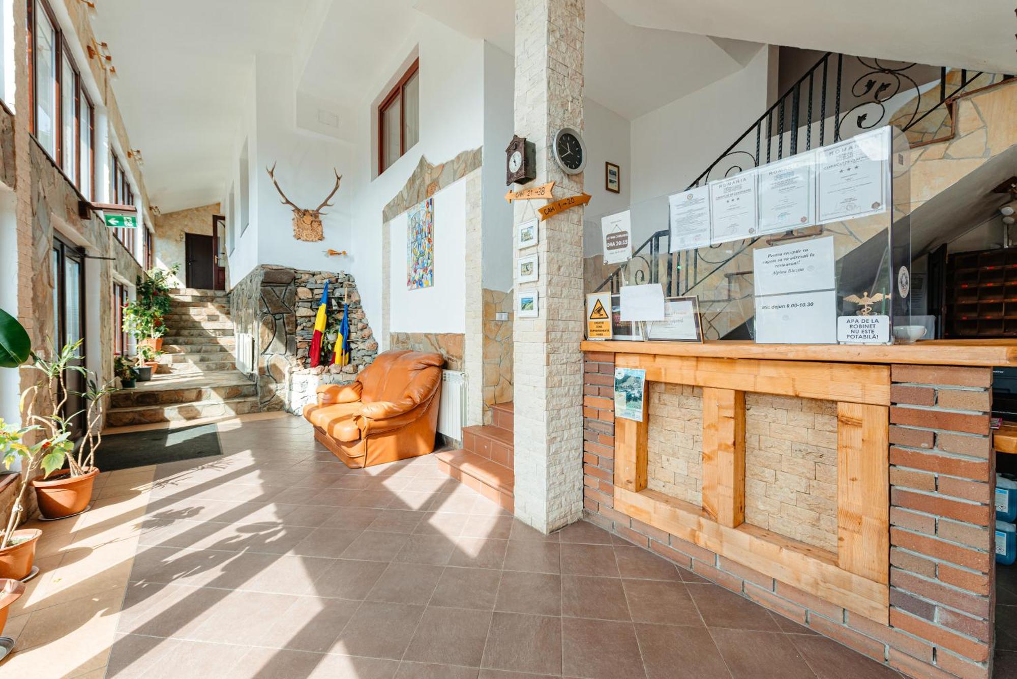 Complex Turistic Alpina Blazna Sant Hotel Bagian luar foto